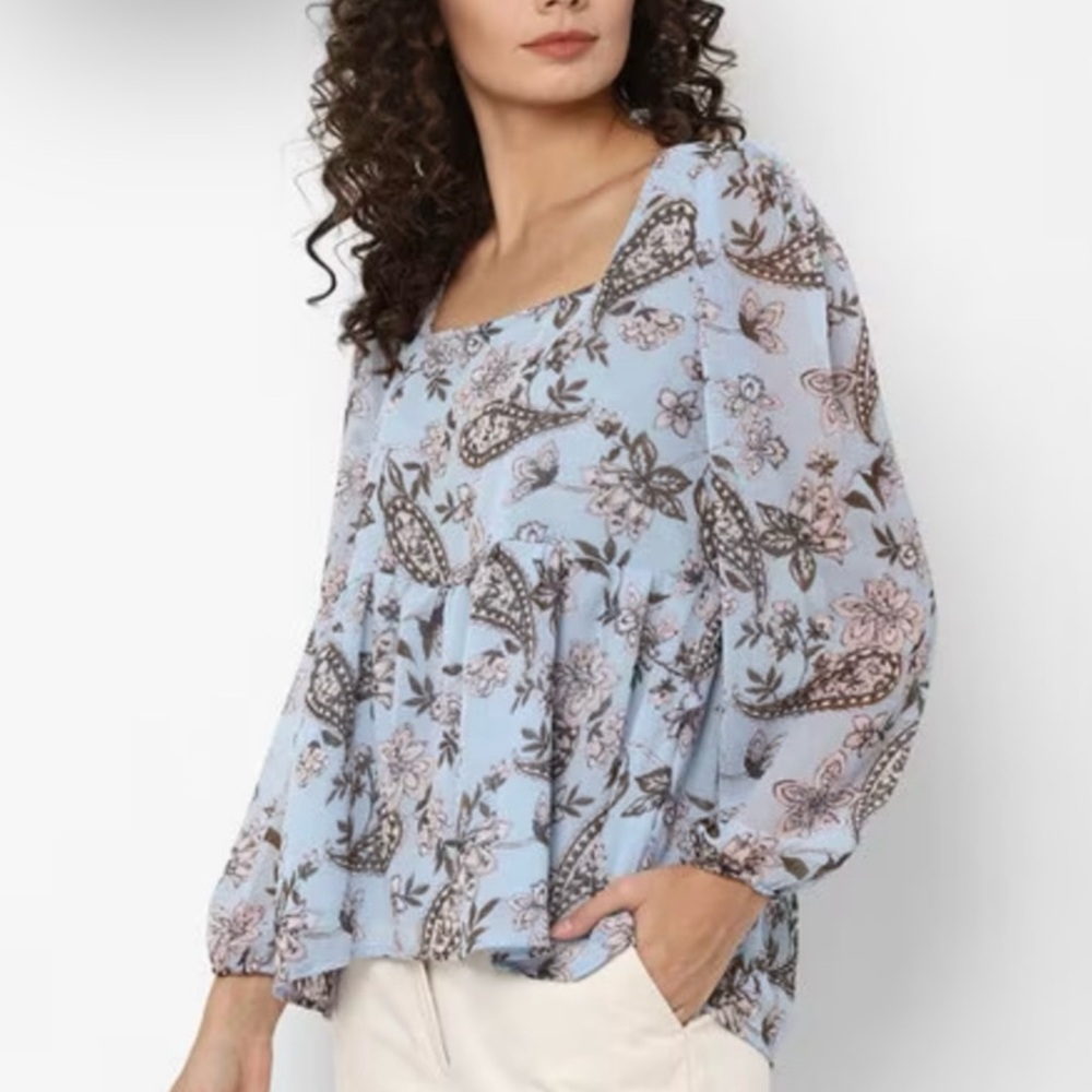 American Eagle Outfitters Light Blue Floral Blouse